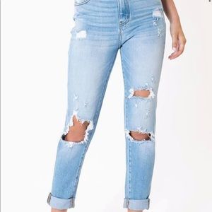Kancan distressed mom jean